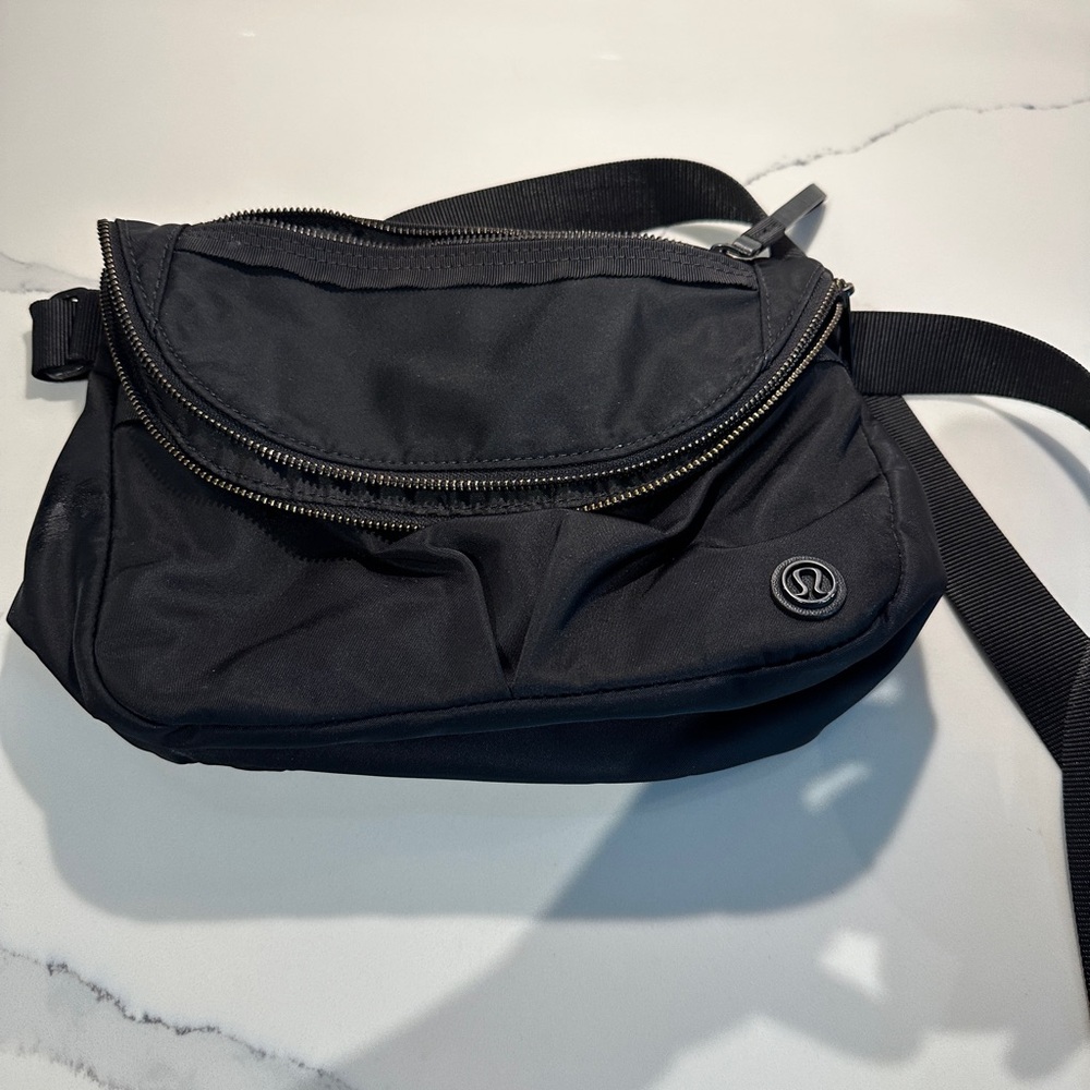 Lululemon 5L Festival Bag